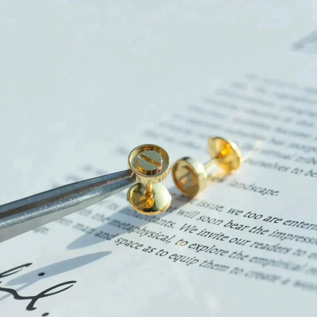 [vivabelle]LOVE EARRINGS GOLD 10MM