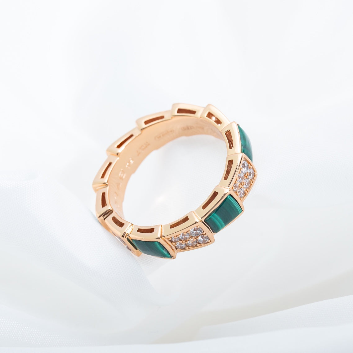 [vivabelle]SERPENTI RING PINK GOLD MALACHITE DIAMOND PAVED 4MM