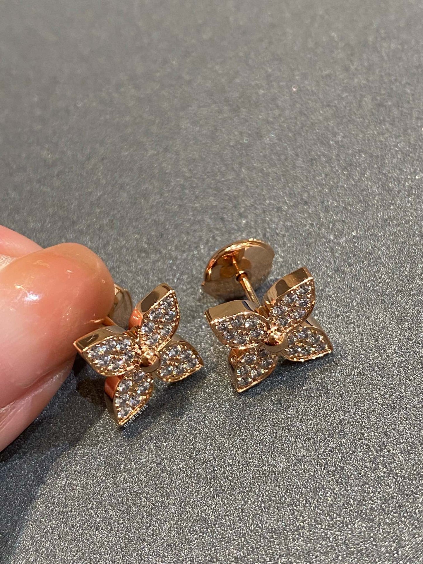 [vivabelle]STAR DIAMOND EARRINGS