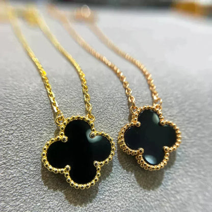 [vivabelle]CLOVER 15MM BLACK ONYX SINGLE FLOWER NECKLACE