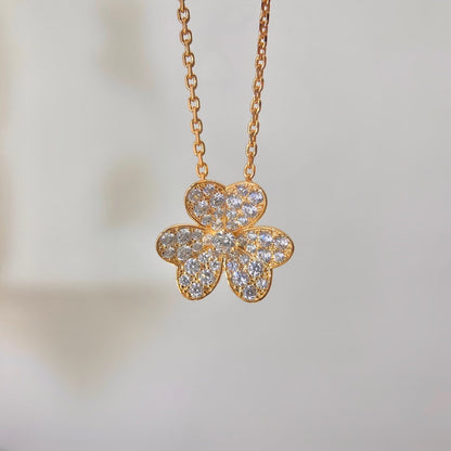 [vivabelle]FLOWER DIAMOND NECKLACE