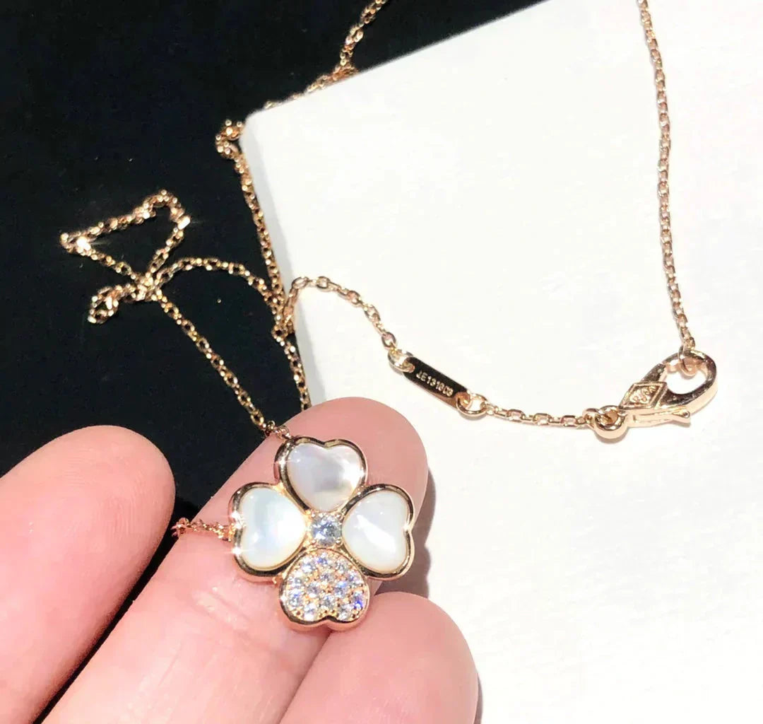 [vivabelle]CLOVER MOP DIAMOND ROSE GOLD NECKLACE
