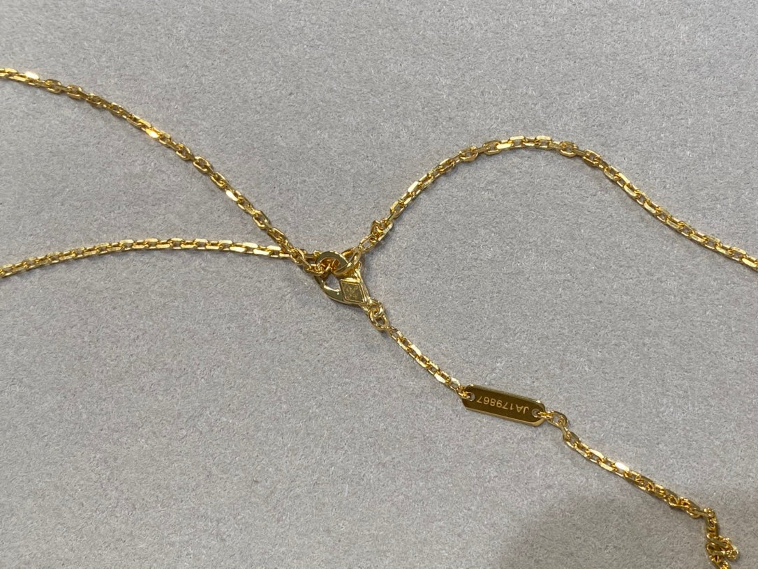 [vivabelle]CLOVER 25MM NECKLACE GOLD CARNELIAN