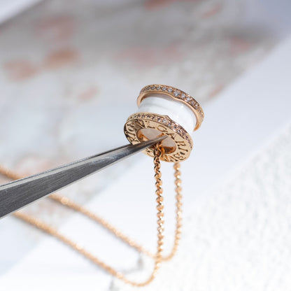[vivabelle]ZERO 1 WHITE CERAMIC PINK GOLD DIAMOND NECKLACE