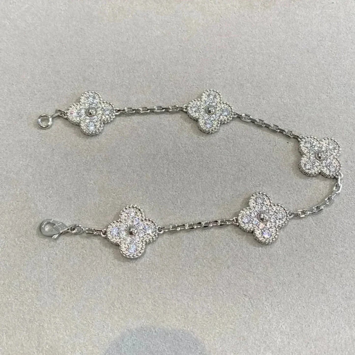 [vivabelle]CLOVER 5 MOTIFS  DIAMOND BRACELET SILVER