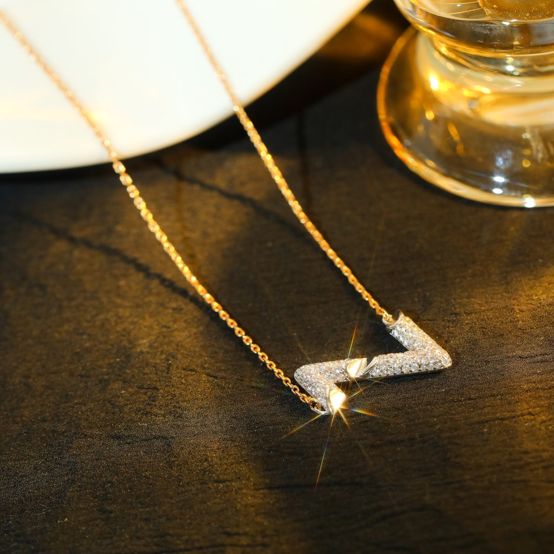 [vivabelle]VOLT SILVER DIAMOND PEDANT NECKLACE