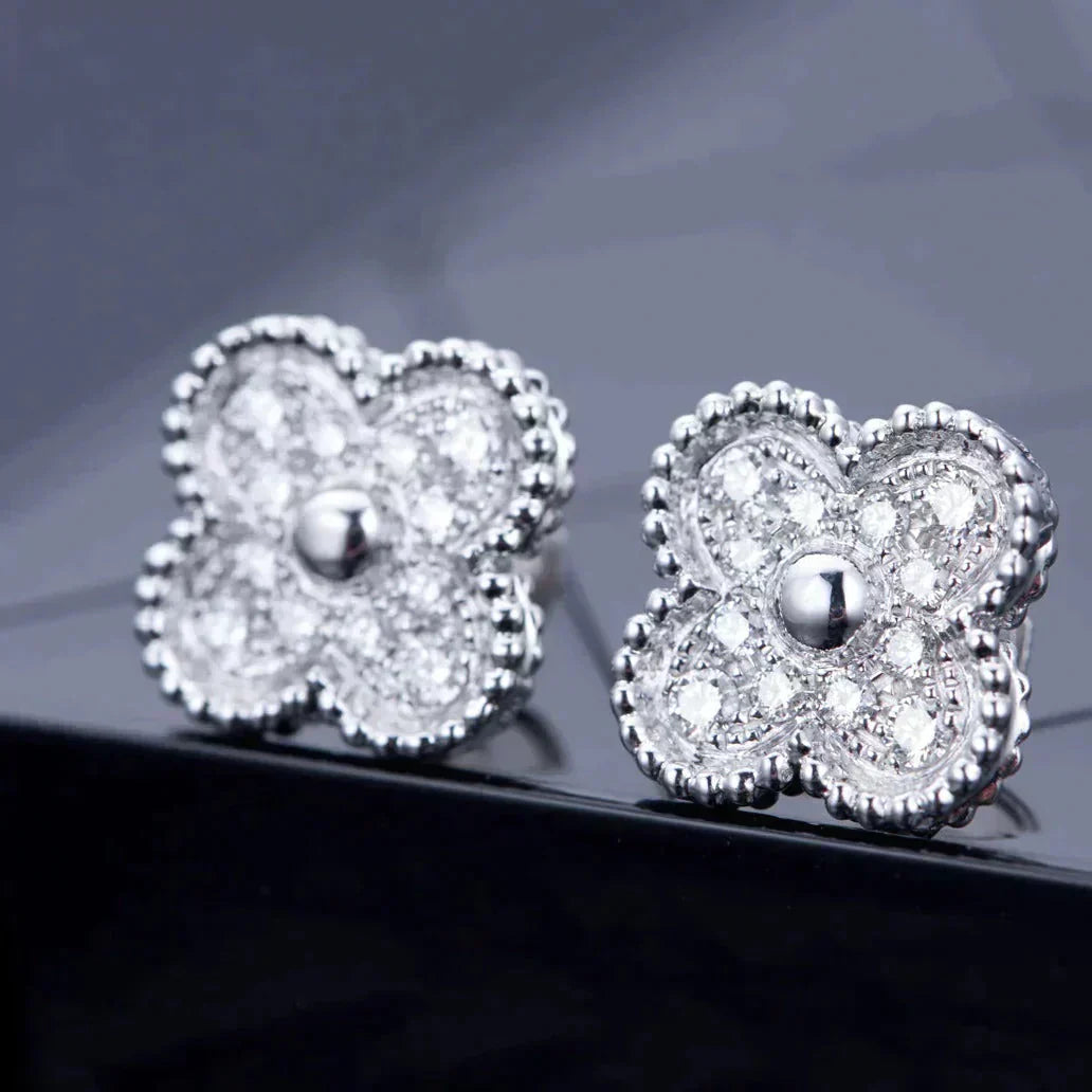 [vivabelle]CLOVER 1 MOTIFS DIAMOND STUD EARRINGS SILVER