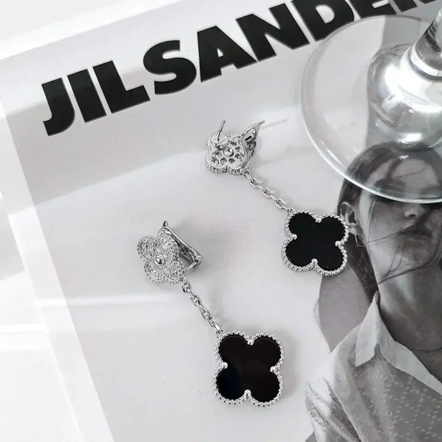 [vivabelle]CLOVER 2 MOTIFS  DIAMOND ONYX EARRINGS SILVER