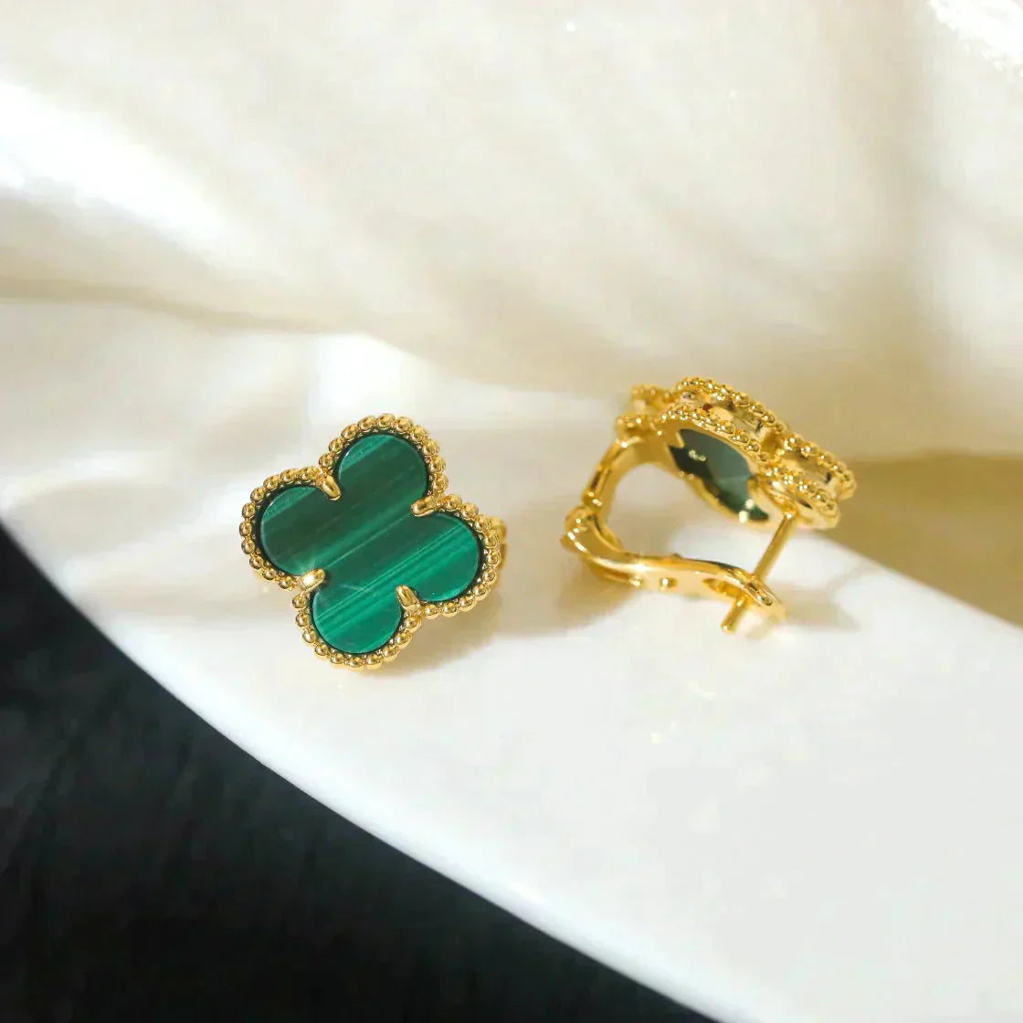 [vivabelle]CLOVER MEDIUM 1 MOTIFS MALACHITE  EARRINGS
