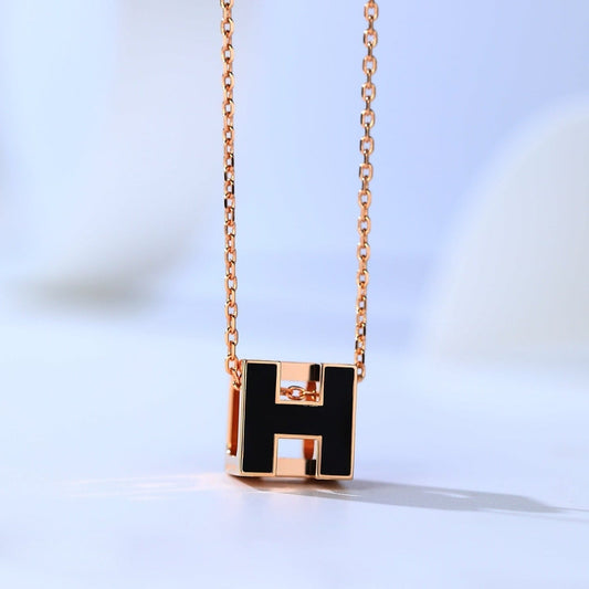 [vivabelle]H CAGE PINK GOLD NECKLACE