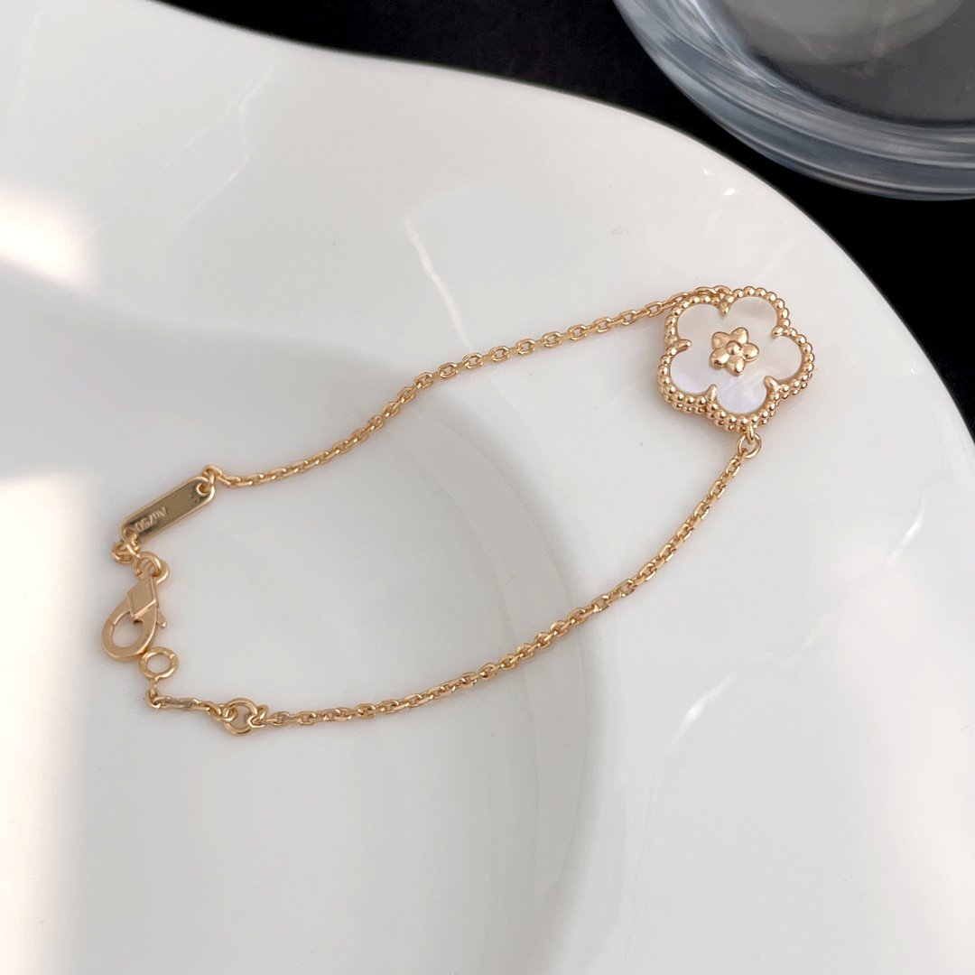 [vivabelle]LUCKY SPRING ROSE GOLD MOP BRACELET
