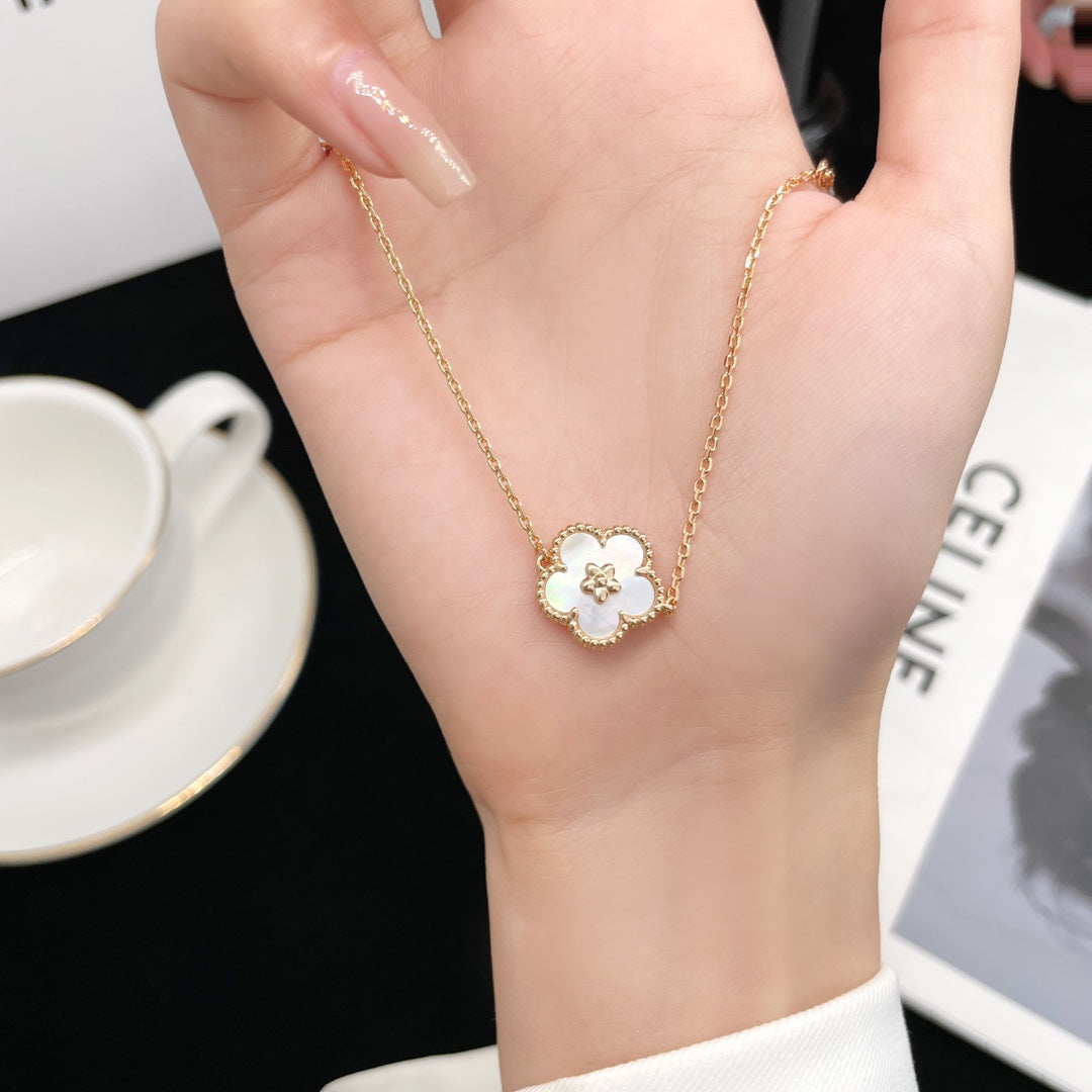 [vivabelle]LUCKY SPRING ROSE GOLD MOP BRACELET