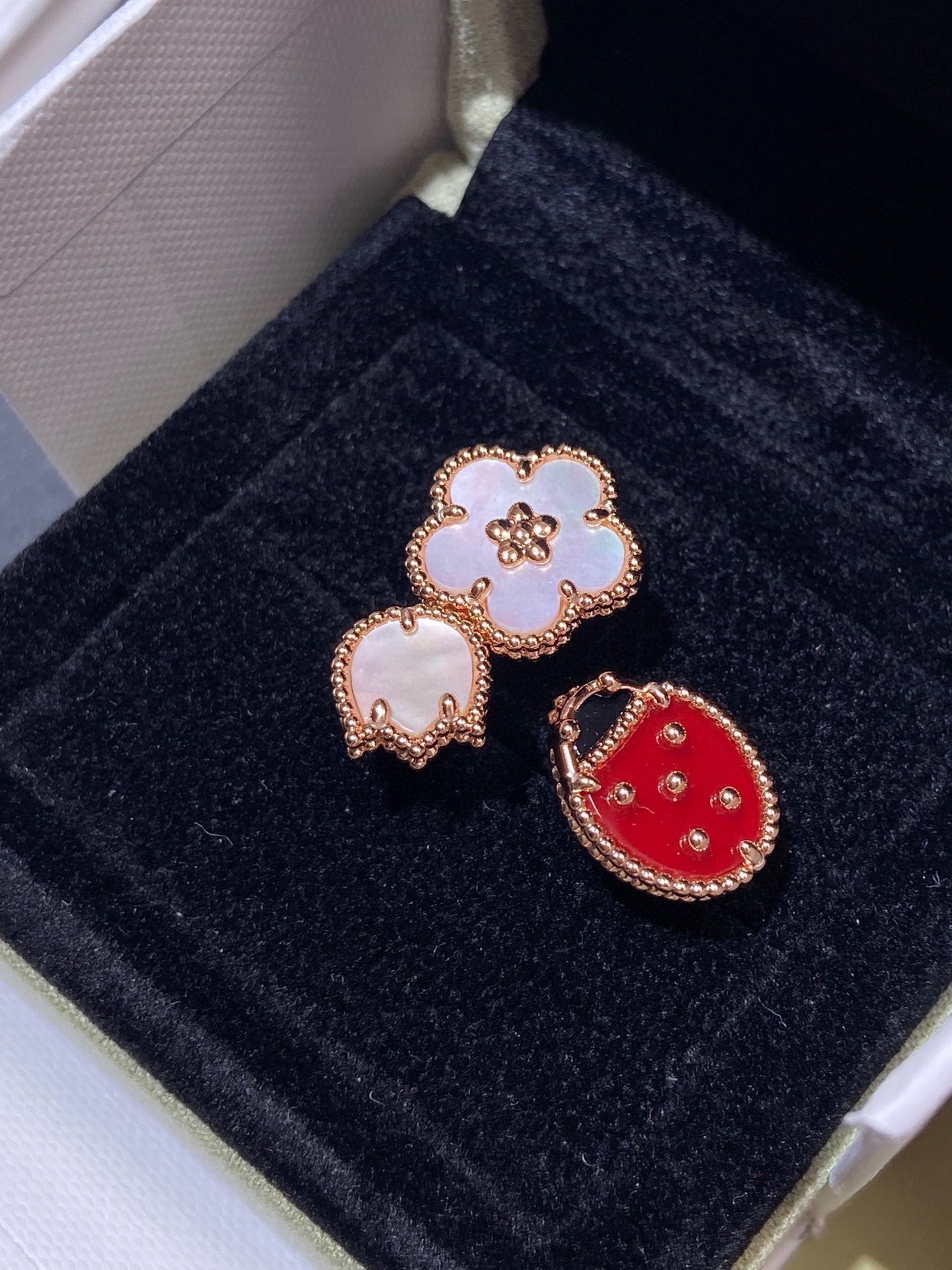 [vivabelle]LUCKY 3 MOTIF ROSE GOLD RING