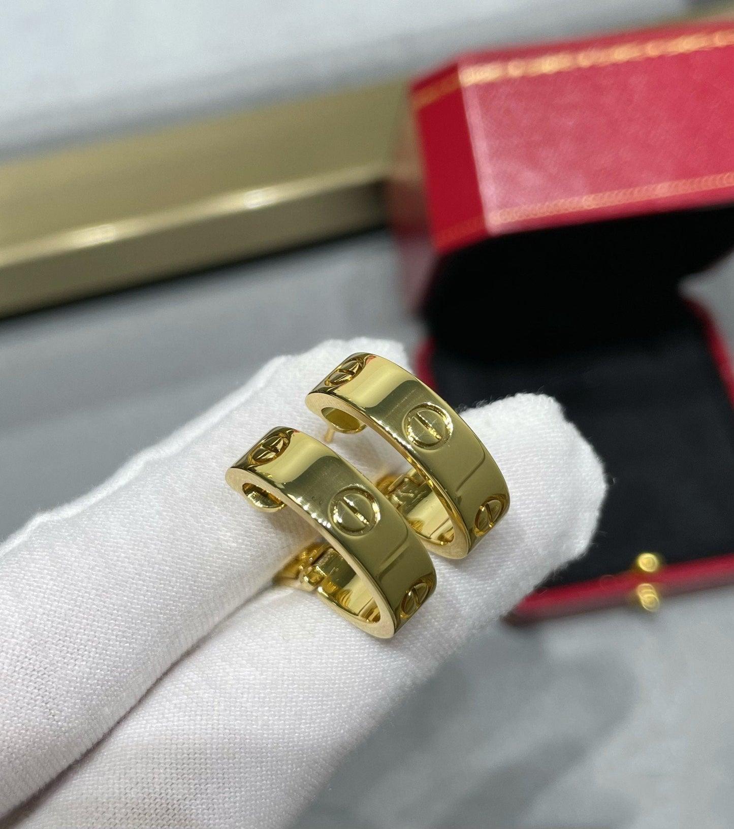 [vivabelle]LOVE 5.5MM EARRINGS