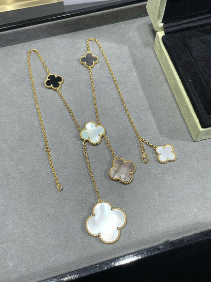 [vivabelle]CLOVER 6 MOTIF MOP ONYX GOLD NECKLACE