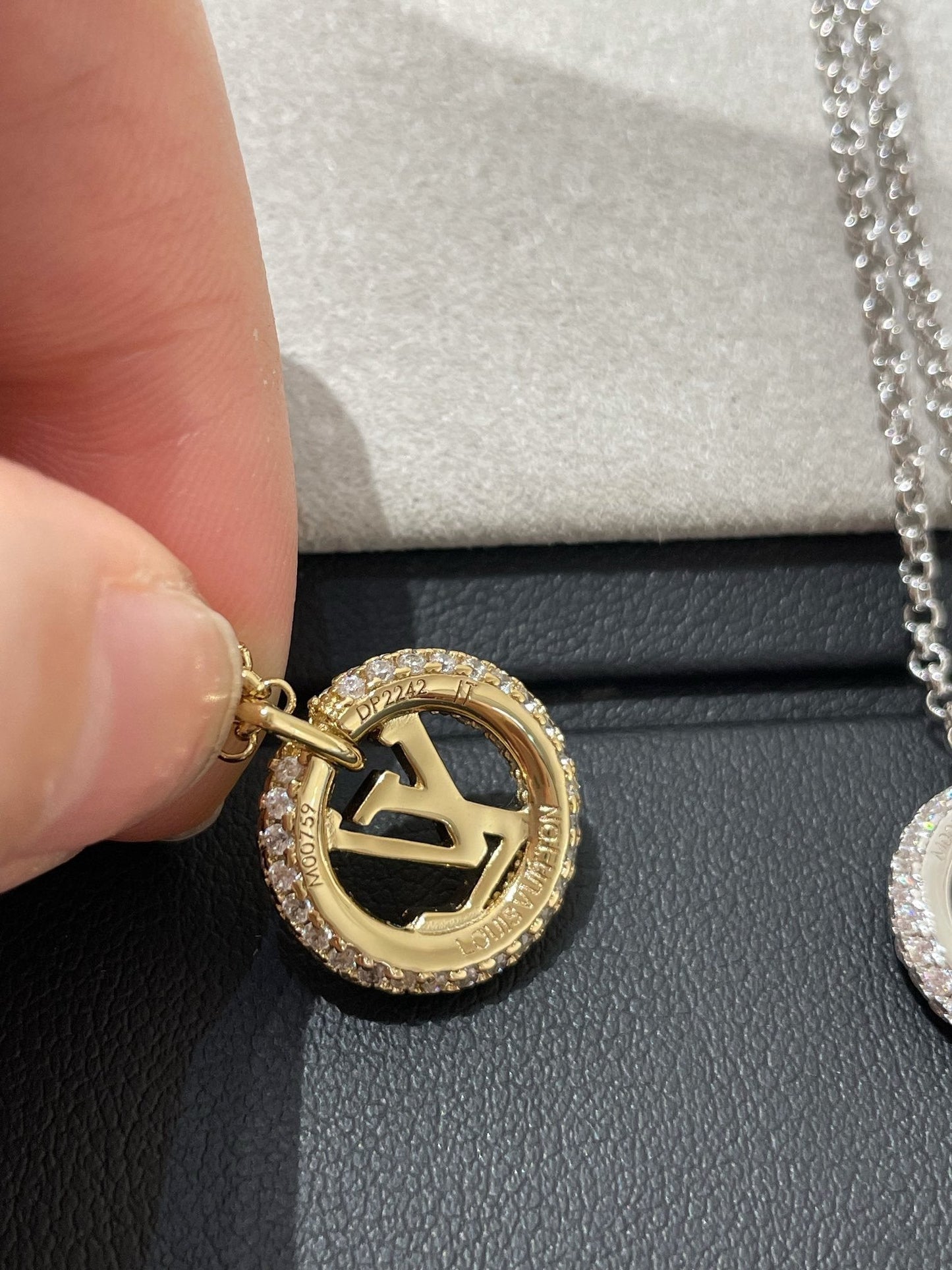 [vivabelle]BY NIGHT DIAMOND PAVED NECKLACE