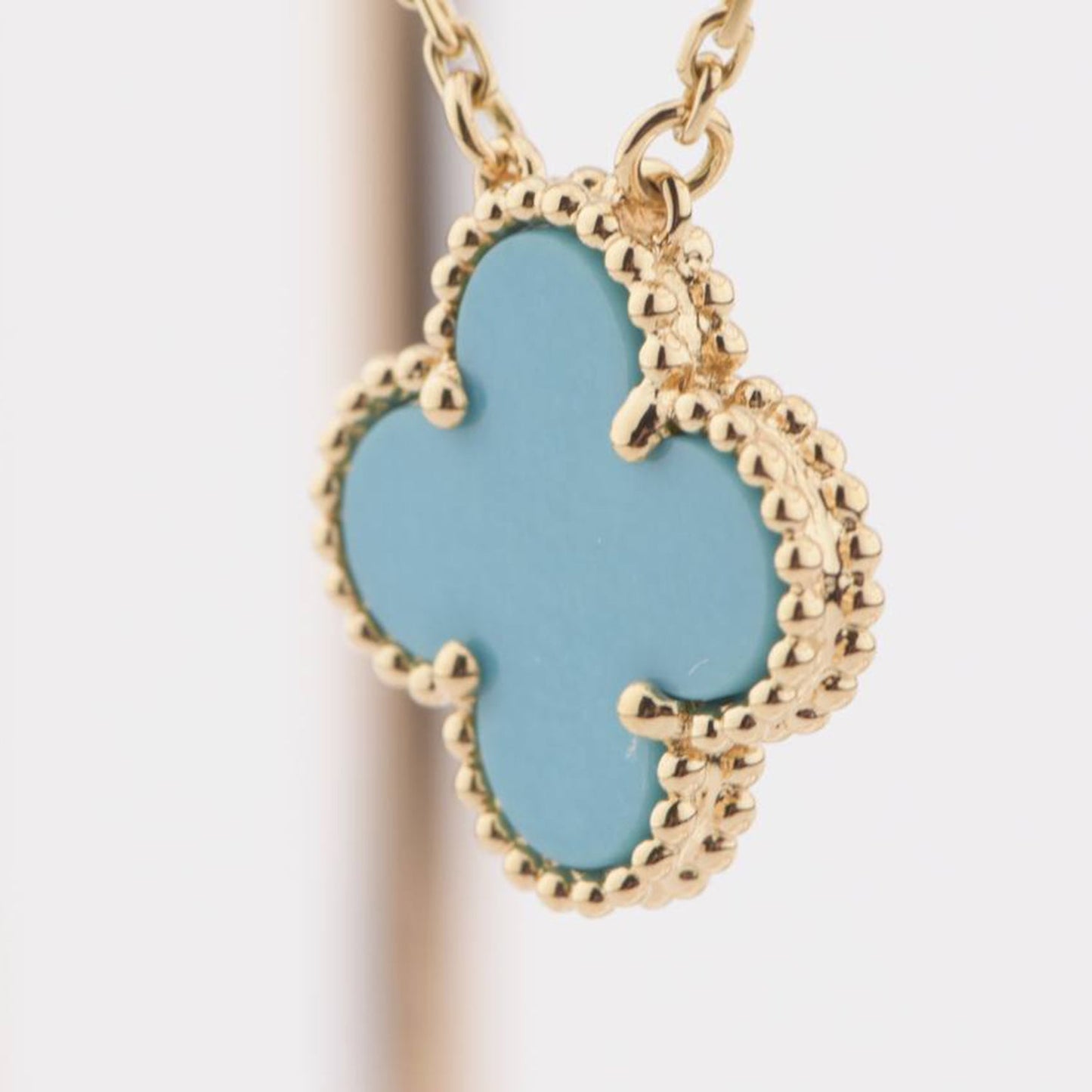 [vivabelle]CLOVER 15MM VINTAGE TURQUOISE NECKLACE