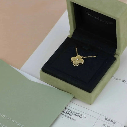 [vivabelle]CLOVER 15MM DIAMOND GOLD MOTHER OF PEARL NECKLACE