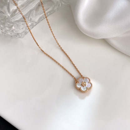 [vivabelle]LUCKY  WHITE MOP  PLUM BLOSSOM NECKLACE
