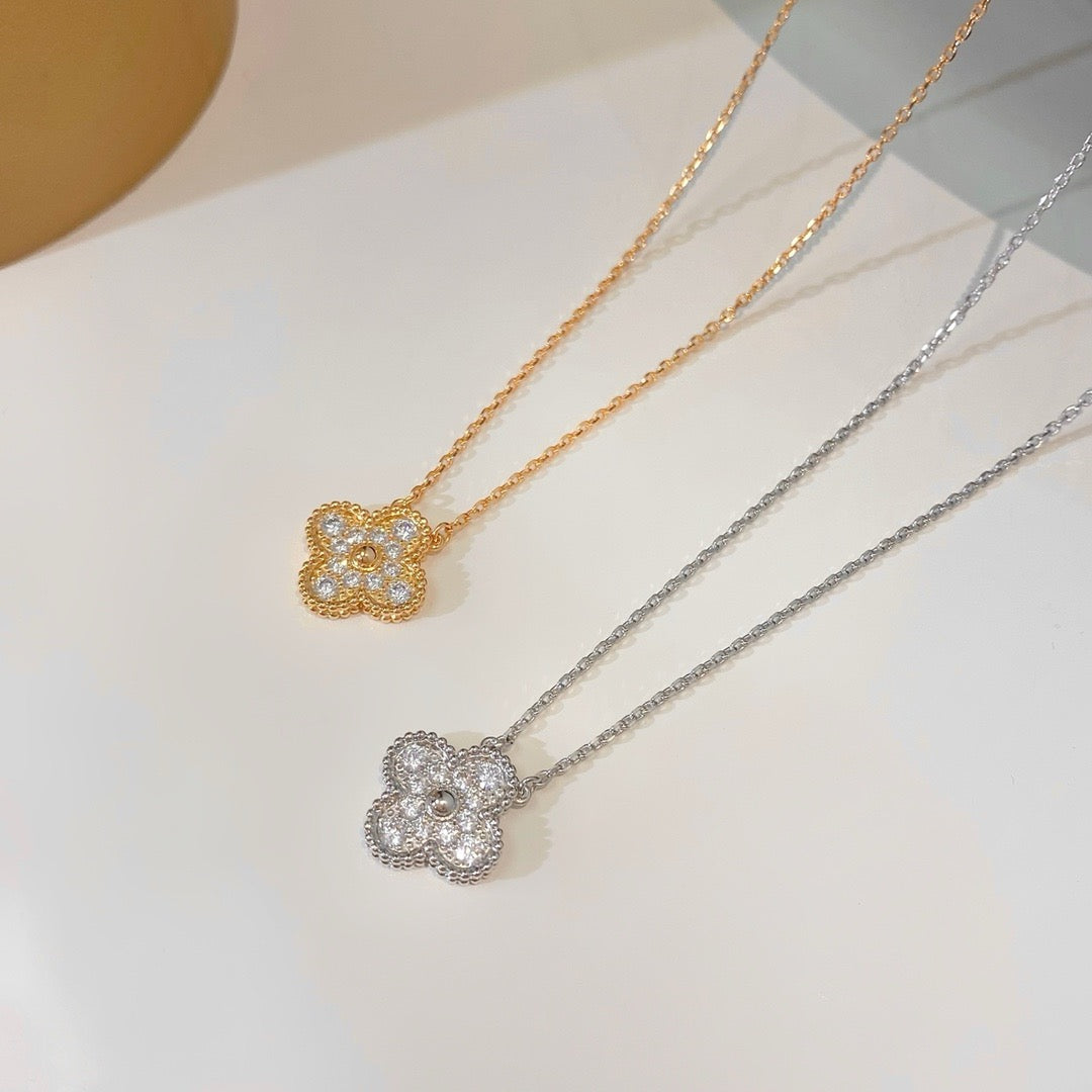 [vivabelle]CLOVER 15MM DIAMOND SINGLE FLOWER NECKLACE