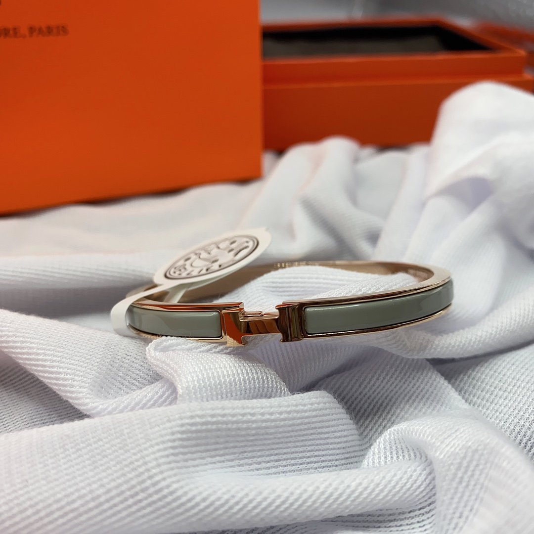 [vivabelle]CLASSIC HM CLIC GREEN 8MM ENAMEL BRACELET