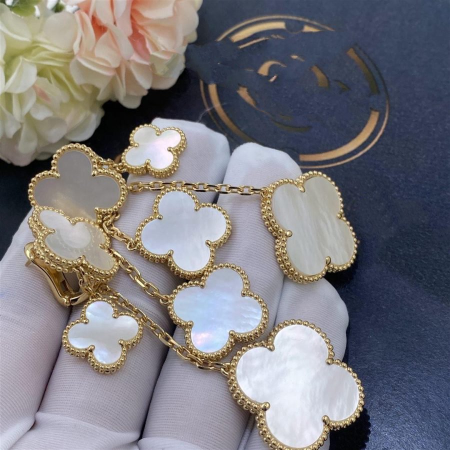 [vivabelle]CLOVER EARRINGS WHITE MOP 4 MOTIFS GOLD