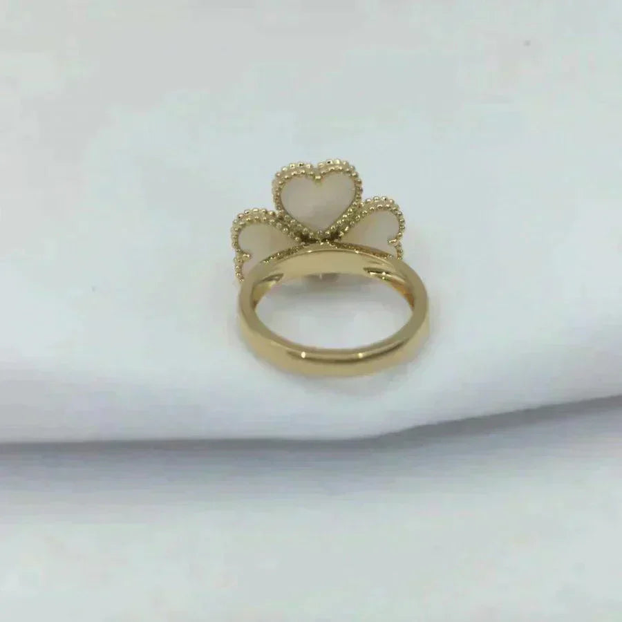 [vivabelle]SWEET CLOVER WHITE MOP RING