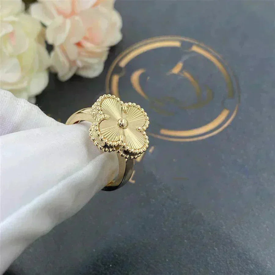 [vivabelle]CLOVER GOLD RING