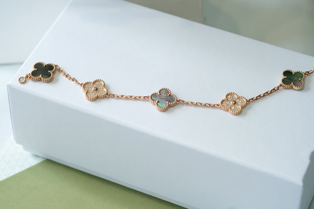 [vivabelle]CLOVER 5 MOTIFS DARK MOP AND DIAMONDS PINK GOLD BRACELET