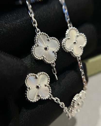 [vivabelle]CLOVER SILVER 5 MOTIFS BRACELET